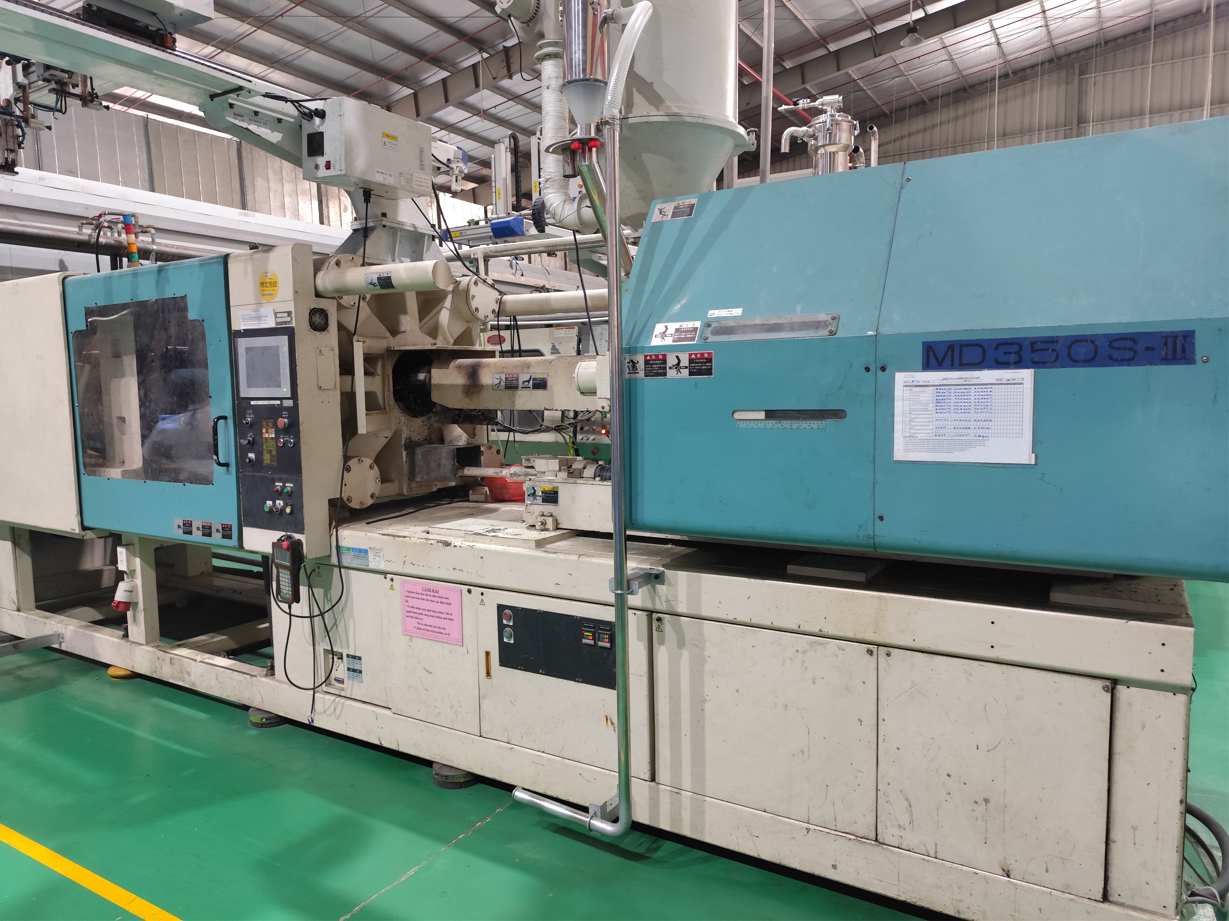 plastic injection machine (4).jpg